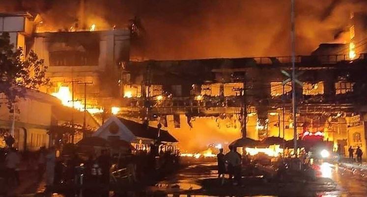 (VÍDEO) Incendio en hotel de Camboya duró 12 horas y dejó 19 muertos