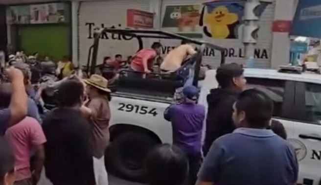 Caen 9 policías por asesinato de comerciante en Veracruz