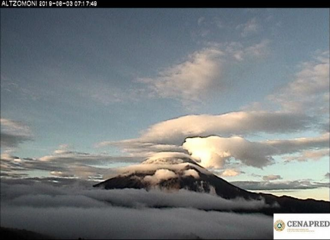 Reportan fuerte explosión del Popocatépetl con mucha ceniza