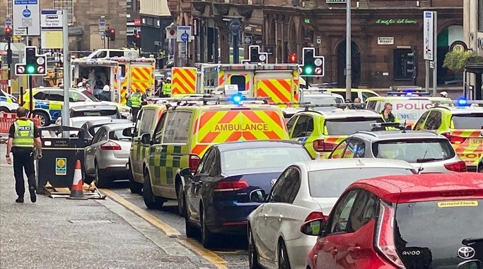 Ataque con cuchillo en un hotel de Escocia deja un muerto y seis heridos