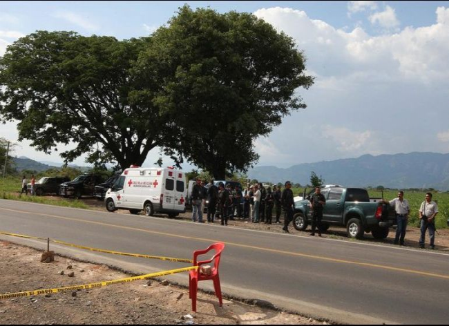 Hallan 4 muertos frente a Universidad Tecnológica de Cadereyta, NL