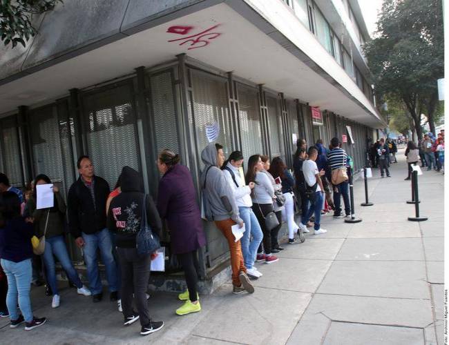 Sin empleo 128 mil personas en México