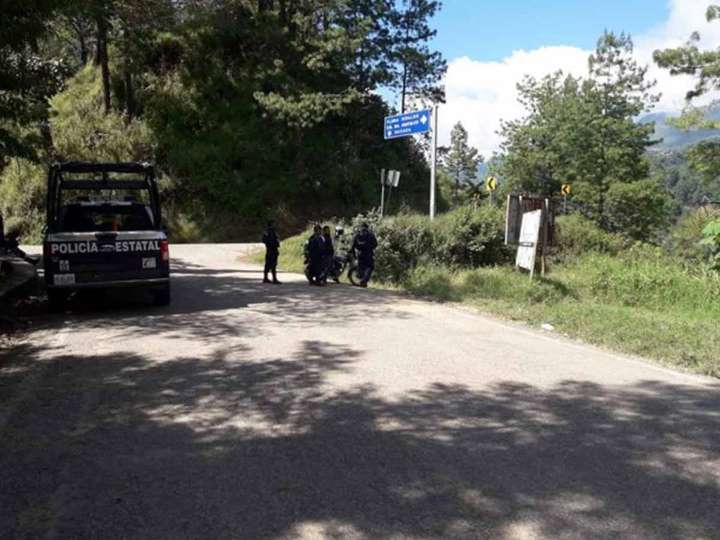 ¡Otra masacre en México! Comando armado mata a 5 policías en Oaxaca